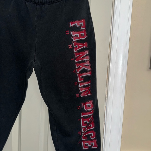 Men’s Franklin Pierce University sweatpants size L - Picture 4 of 10